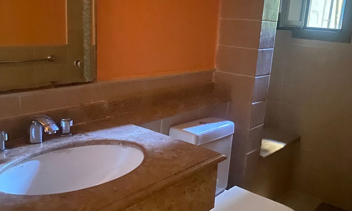 68dd549e01d3a_IMG-20251001-WA0100