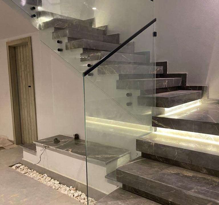 68e179431be95_68e179431bc3d