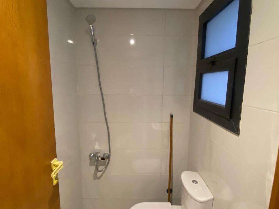 68e179455d993_uploads68e179455d781