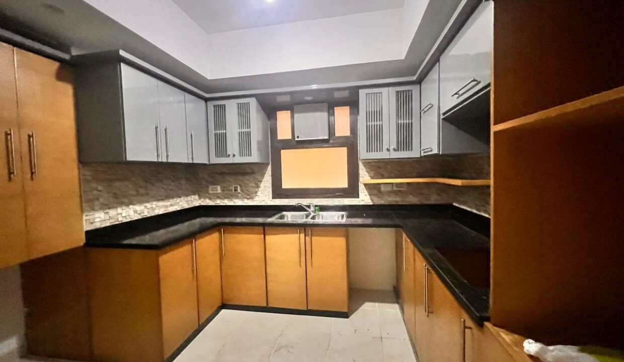 68fcb9eb16ebe_WhatsApp-Image-2025-10-25-at-14.46.32-(1)